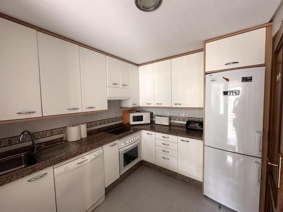 Costalita Beach Apartamento En Estepona Exterior foto