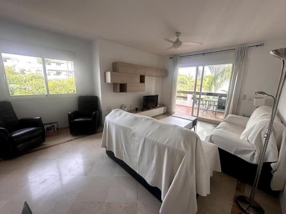 Costalita Beach Apartamento En Estepona Exterior foto